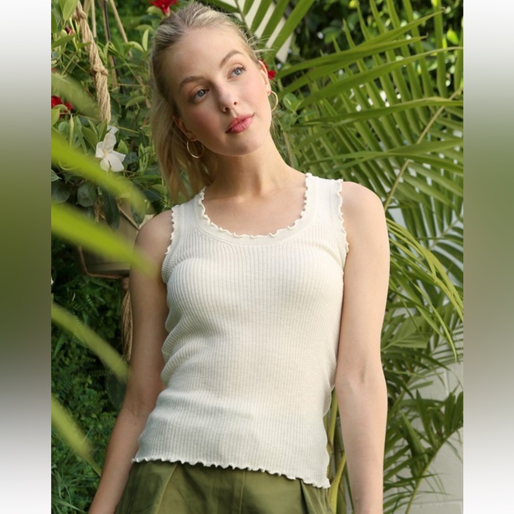 Ruffled Ribbed Pullover Top NWT